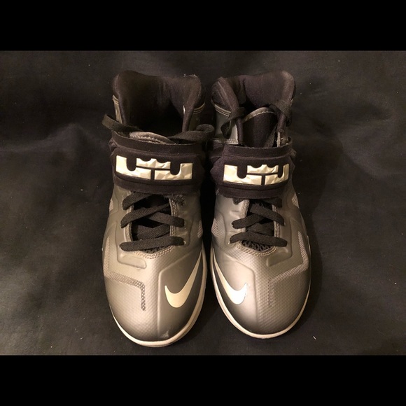 black nike high top women's